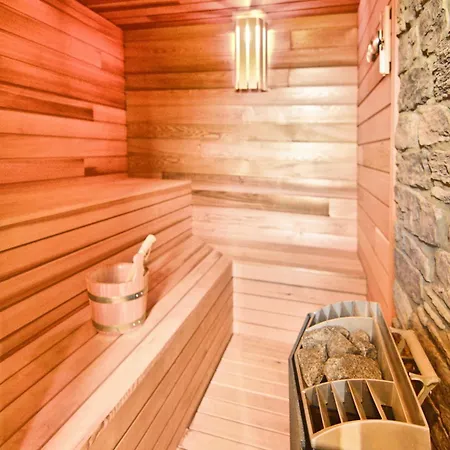 Peaceful Spa, Cleaning Included Septon