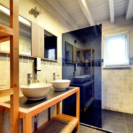 Peaceful Spa, Cleaning Included Dağ evi Septon